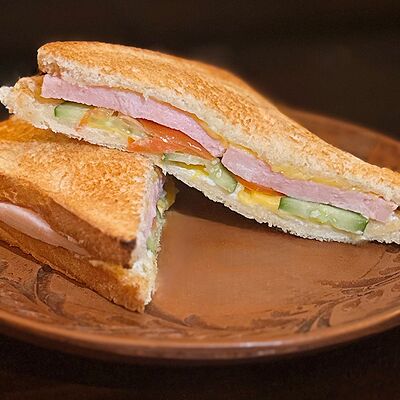 Сэндвич Ветчина в Чердак по цене 400 ₽