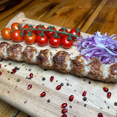 Люля-кебаб из курицы в У Карена по цене 420 ₽