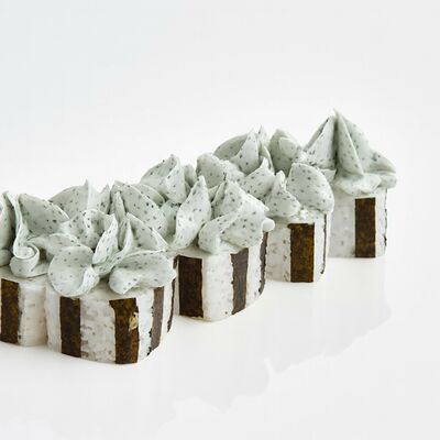 Зебра в WoKING по цене 590 ₽