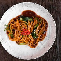 Лапша с черными бобами в Double Duck