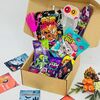 Подарочный бокс с азиатскими сладостями на Хеллоуин Halloweenв Дарите красиво по цене 2190