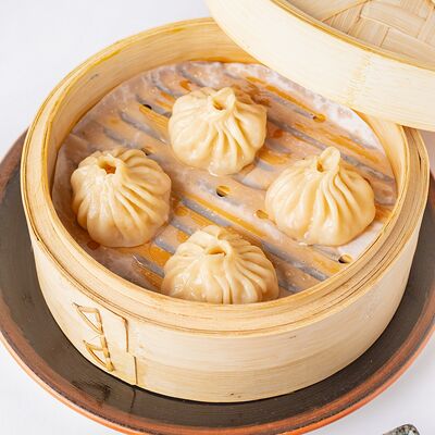 Сяо Лонг Бао с крабом и креветкой в Leto по цене 990 ₽