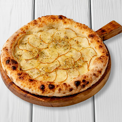 Пицца с грушей в Перчини по цене 560 ₽