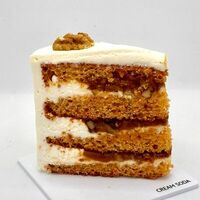 Торт морковный в Cream Soda Breakfast & Cakes