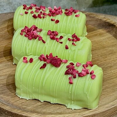 Творожный сырок «Фисташка-малина» в По кофе по цене 390 ₽