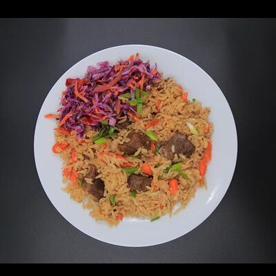 Плов из говядины в Беш манты по цене 439 ₽