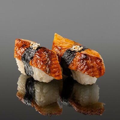 Суши с угрем в OUGI по цене 380 ₽
