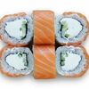 Круглый ролл Филадельфия с лососем в Sushi Fish по цене 530