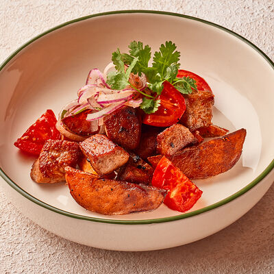 Оджахури со свининой в Хачапури выпечка и вино по цене 620 ₽