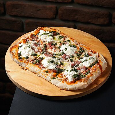 Пицца с мортаделлой и страчателлой в Encore Ervier по цене 940 ₽