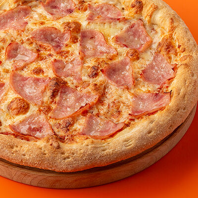 Пицца с ветчиной и сыром в Сушилка по цене 550 ₽