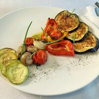 Запеченные овощи с шампиньонами в Троицкий