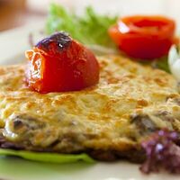 Мясо по-французски в Папито бар и гриль