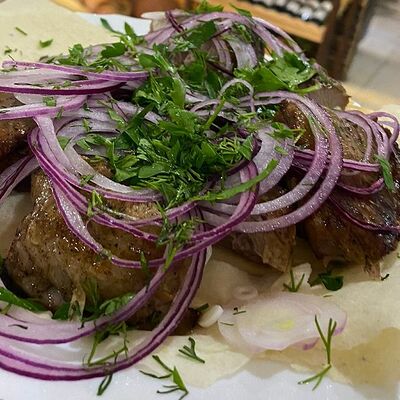 Шашлык из свинины в Хванчкара по цене 750 ₽