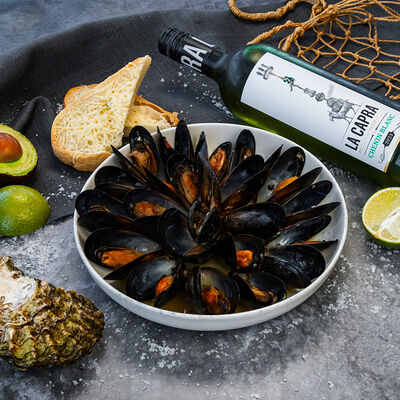 Мидии в белом вине в КРЫША по цене 1190 ₽