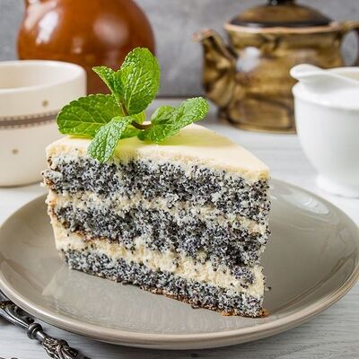 Чизкйк маковый с вишней в Enjoy по цене 350 ₽