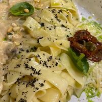 Паста с курицей и грибами в Достоевский