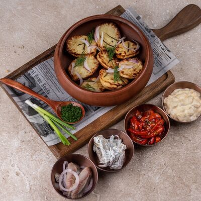 Картофель из печи по-деревенскив Русская усадьба по цене 680 ₽