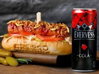 Комбо хот-дог и Эвервес кола в REBRO Ленина по цене 560 ₽