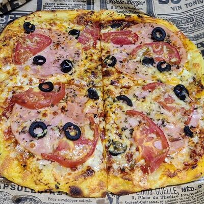 Пицца с ветчиной в Крафт Шаурма по цене 800 ₽