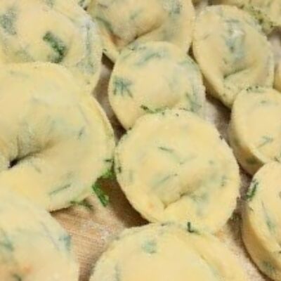 Пельмени из трески с грибами в КафеПельмешкин дворик по цене 1740 ₽