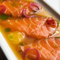 Севиче из лосося в Опера