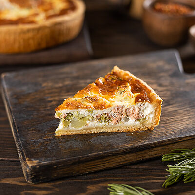 Киш с красной рыбой и брокколи в Мама Испекла по цене 1150 ₽