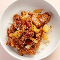 Свинина в кисло-сладком соусе с рисом в Hagao