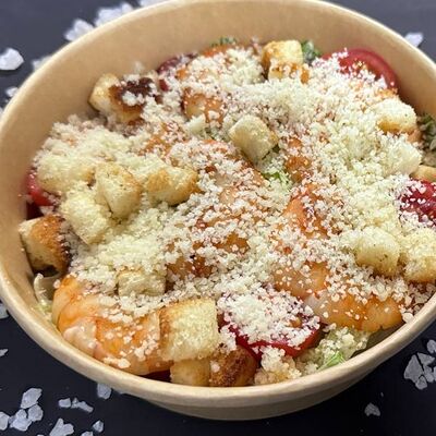 Цезарь с креветками в Satori по цене 740 ₽