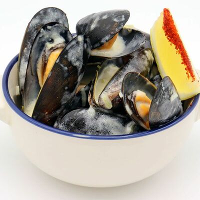 Мидии чилийские в сливочно-чесночном соусе в Hot-Pizza по цене 489 ₽