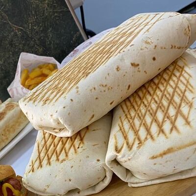 Такос с сосиской маленькийв Настроение вкуса ФАСТФУД по цене 368 ₽