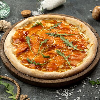 Пицца с лососем слабой соли в Сорренто по цене 895 ₽