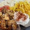 Гирос на тарелке большая порция в Сюда иди Халяль по цене 490
