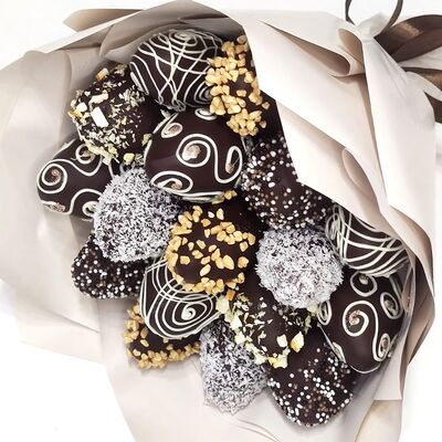 Букет из клубники в шоколаде в Buketonline - Съедобные букеты и клубника в шоколаде по цене 2900 ₽