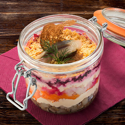 Салат Сельдь под шубой в Колбасофф по цене 350