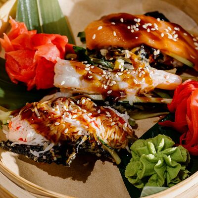 Суширрито с креветкой в Пряности по цене 385 ₽