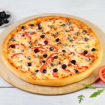 Пицца Маргарита в Пекарня Кулинария Пиццерия ОБОЖАЮТВСЕ! по цене 999 ₽