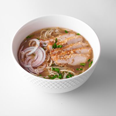 Суп с цыпленком и лапшой в Ossu по цене 550 ₽