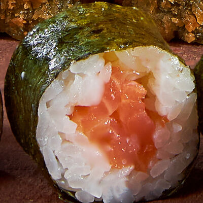 Маки лосось в Чина по цене 335 ₽