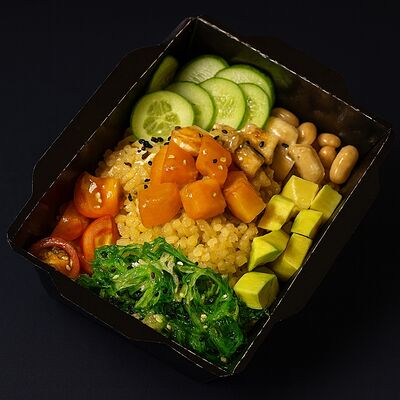 Поке с лососем в Гастробар ЖАРА по цене 517 ₽