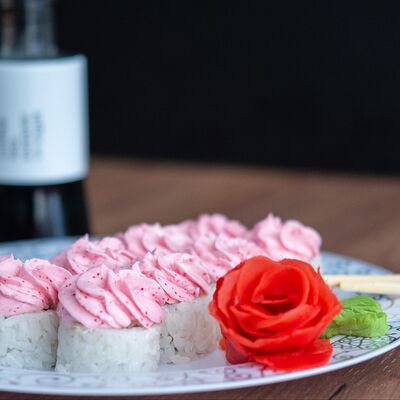 Лава с тунцом в Суши Ready по цене 449 ₽