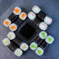 Маки сет в KINZA