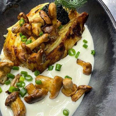 Картофельный гратен с лисичками и икрой щуки в Fish Point по цене 1350 ₽