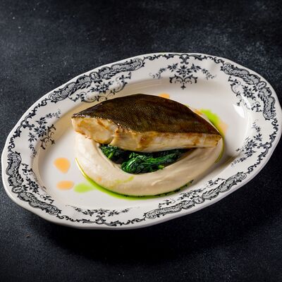 Черная треска с шпинатом в Шале Берёзка по цене 1400 ₽