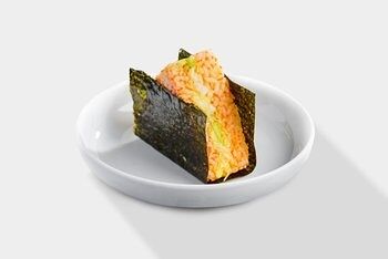 Онигири с Креветкой в Панда Маркет по цене 349 ₽