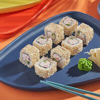 Ролл Калифорния в кунжуте в КИТchen