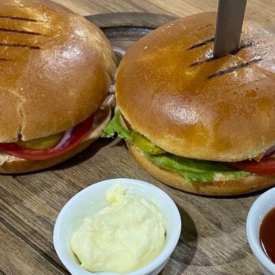 Бургер из говядины в Восточный по цене 420 ₽