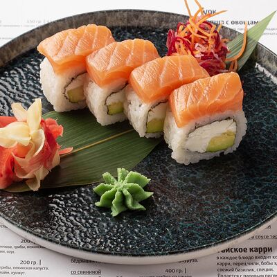 Ролл Филадельфия с авокадо в Tasty box по цене 460