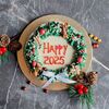 Бенто-торт Новогодний венок Happy 2025 в Marys Cakes по цене 2490