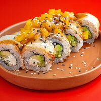 Опаленный угорь и персик в Kaiju